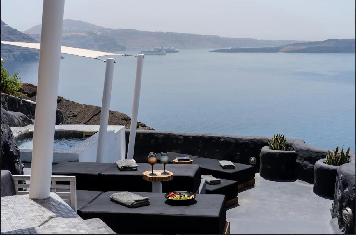 אויה Enalion Suites מראה חיצוני תמונה