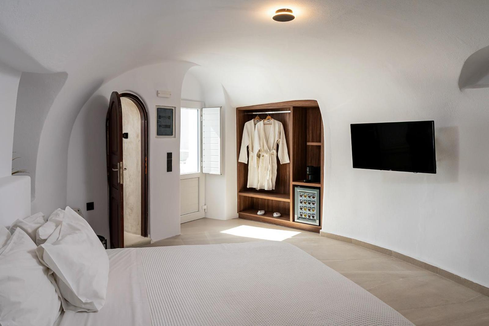 אויה Enalion Suites מראה חיצוני תמונה